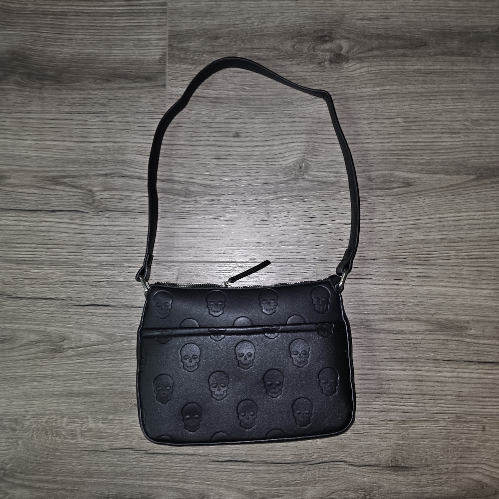 Skull Monogram Black Hand Bag Mad Engine